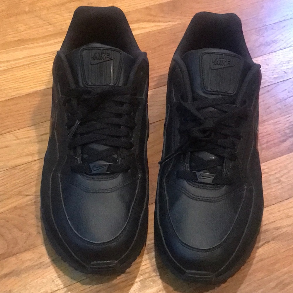 Mens' Black NIKE sneakers (Size 14)